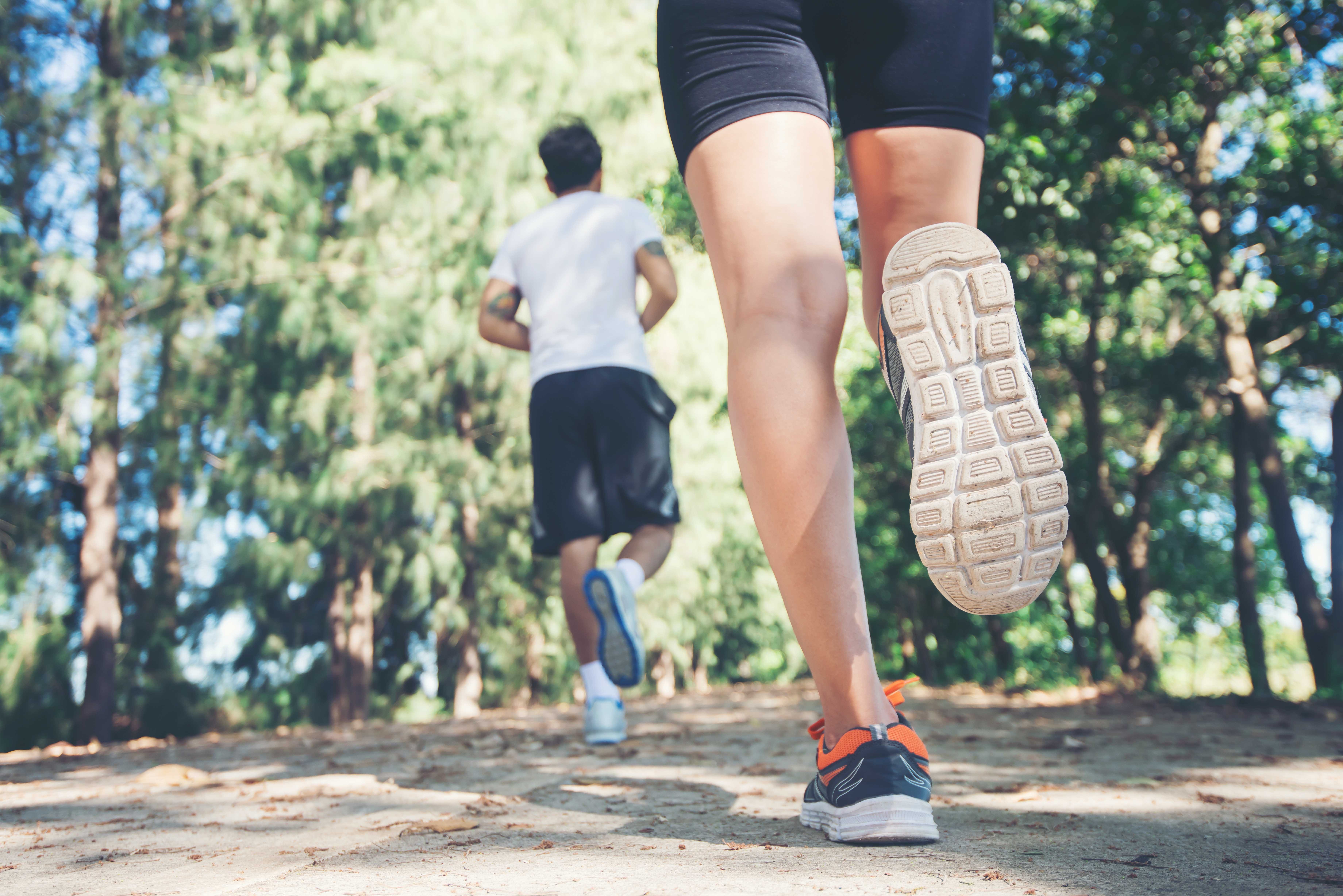 Aerobic high-intensity intervals improve VO₂max more than supramaximal sprint intervals in females, similar to males