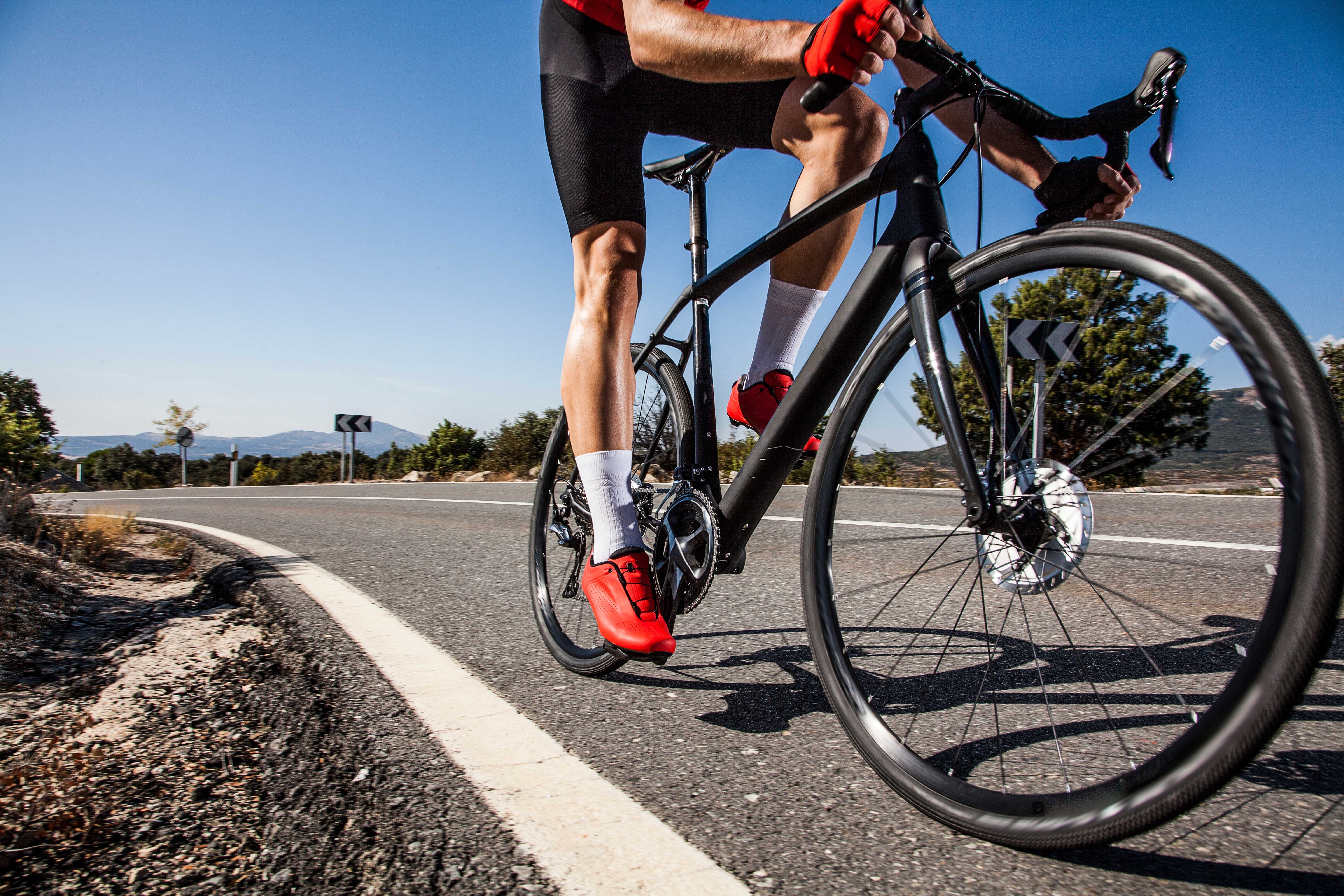 Aerobic high intensity one and two legs interval cycling in chronic obstructive pulmonary disease: the sum of the parts is greater than the whole